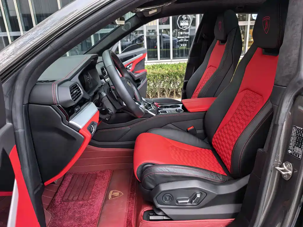 Lamborghini Urus 2021 4.0T V8