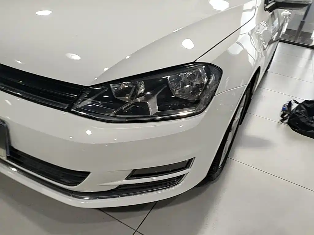 Volkswagen Golf — миниатюра 24
