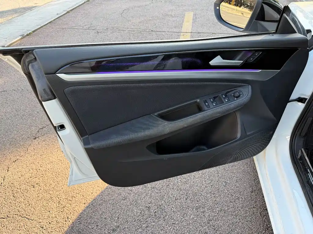 Volkswagen Lamando — миниатюра 6