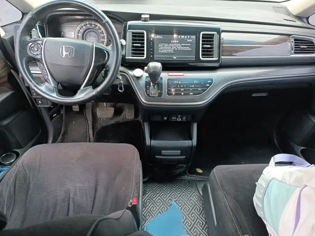 Honda Elysion — миниатюра 10