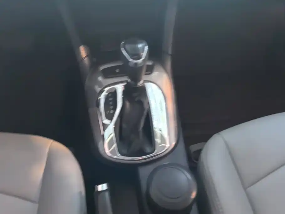 Chevrolet Cruze — миниатюра 16