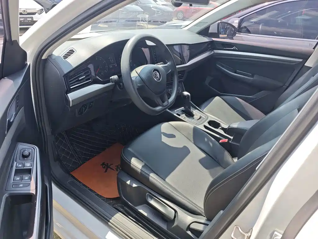 Volkswagen Bora — миниатюра 4