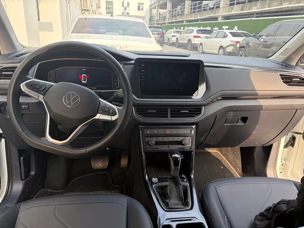 Volkswagen Tharu — миниатюра 9