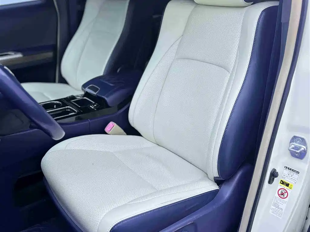 Toyota Alphard 2011 2.4L Luxury