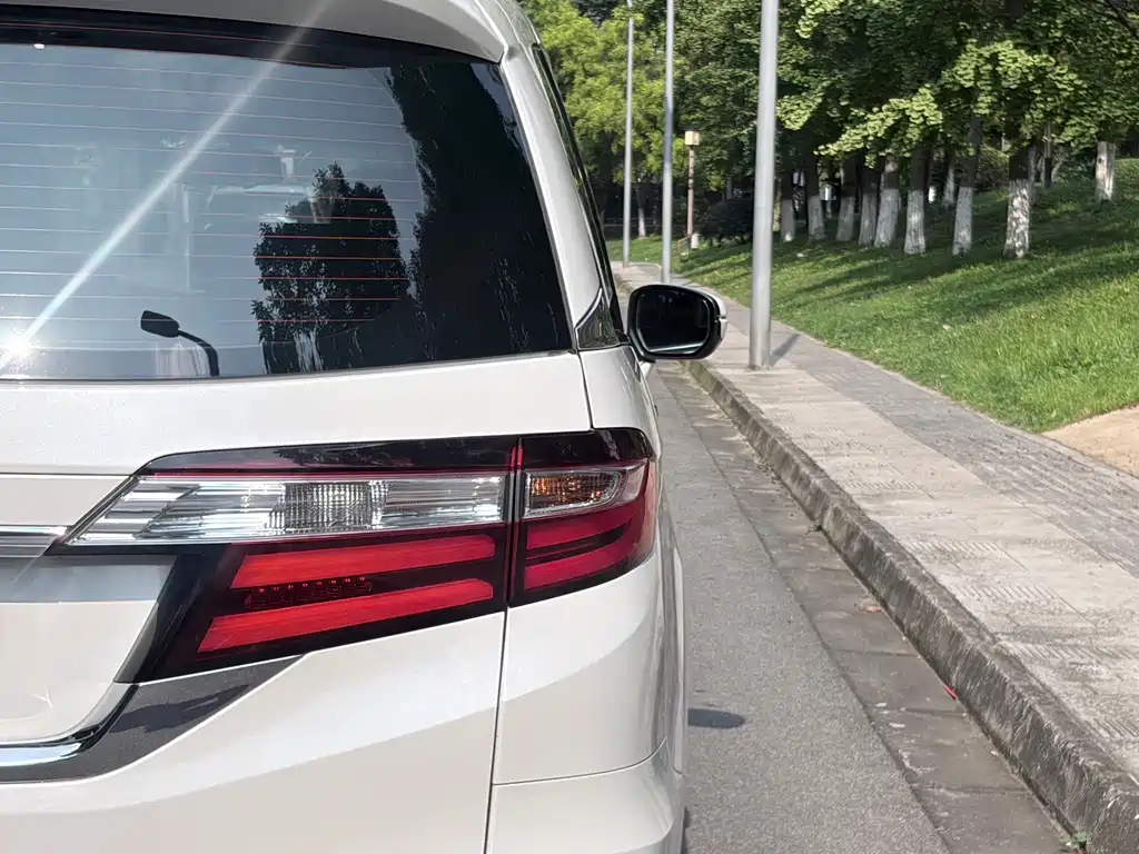 Honda Odyssey — миниатюра 9