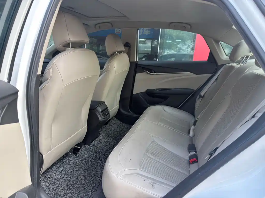 Buick Excelle — миниатюра 5