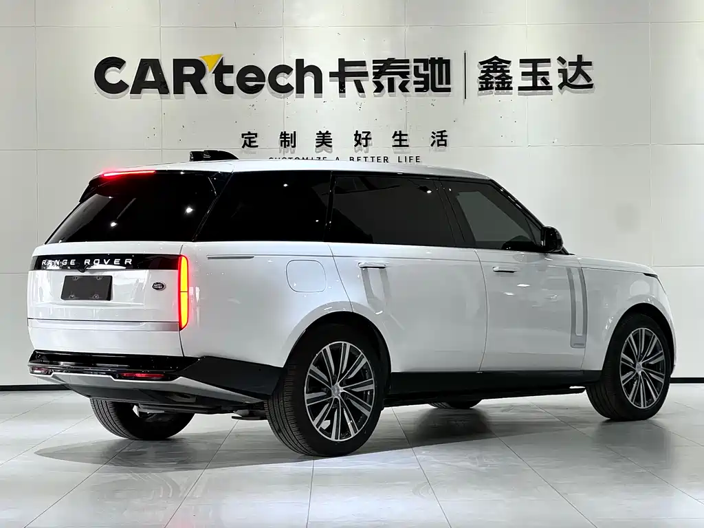 Land Rover Range Rover 2024 3.0 L6 400PS Long Wheelbase