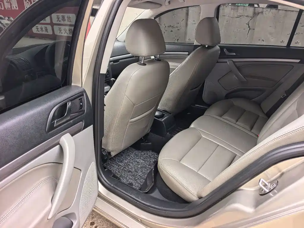 Skoda Octavia — миниатюра 9