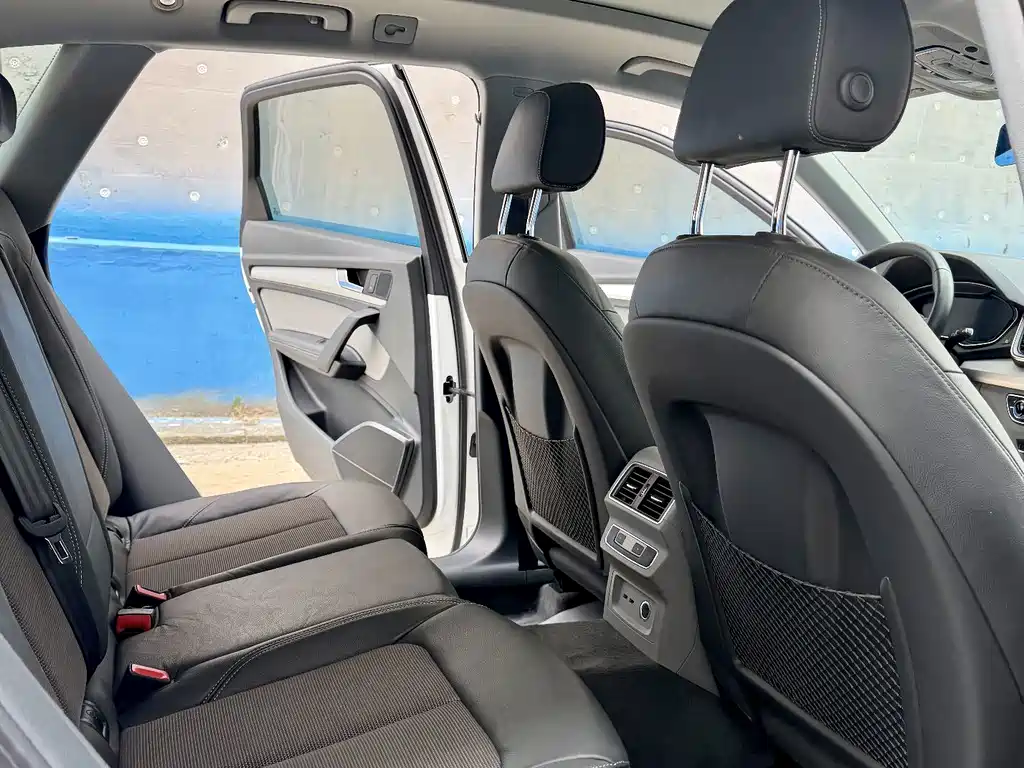 Audi Q5L — миниатюра 15