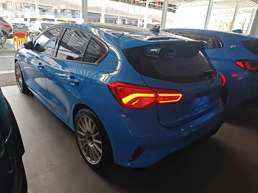 Ford Focus — миниатюра 5