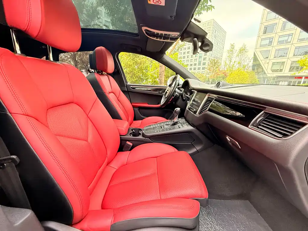 Porsche Macan — миниатюра 6