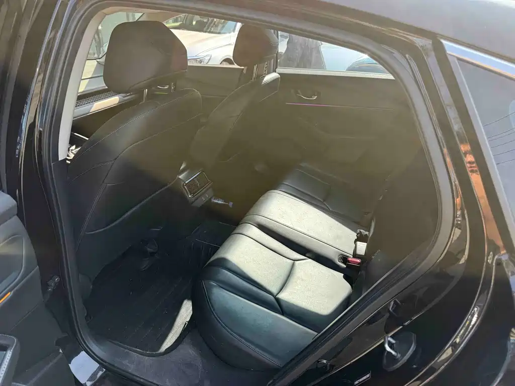 Honda Accord — миниатюра 7