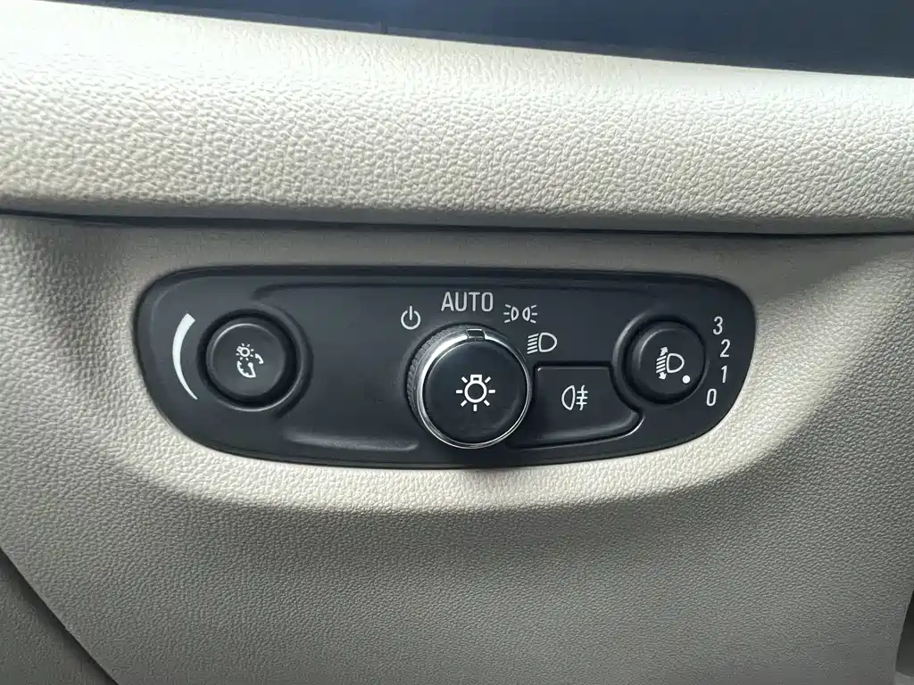 Buick Regal — миниатюра 15