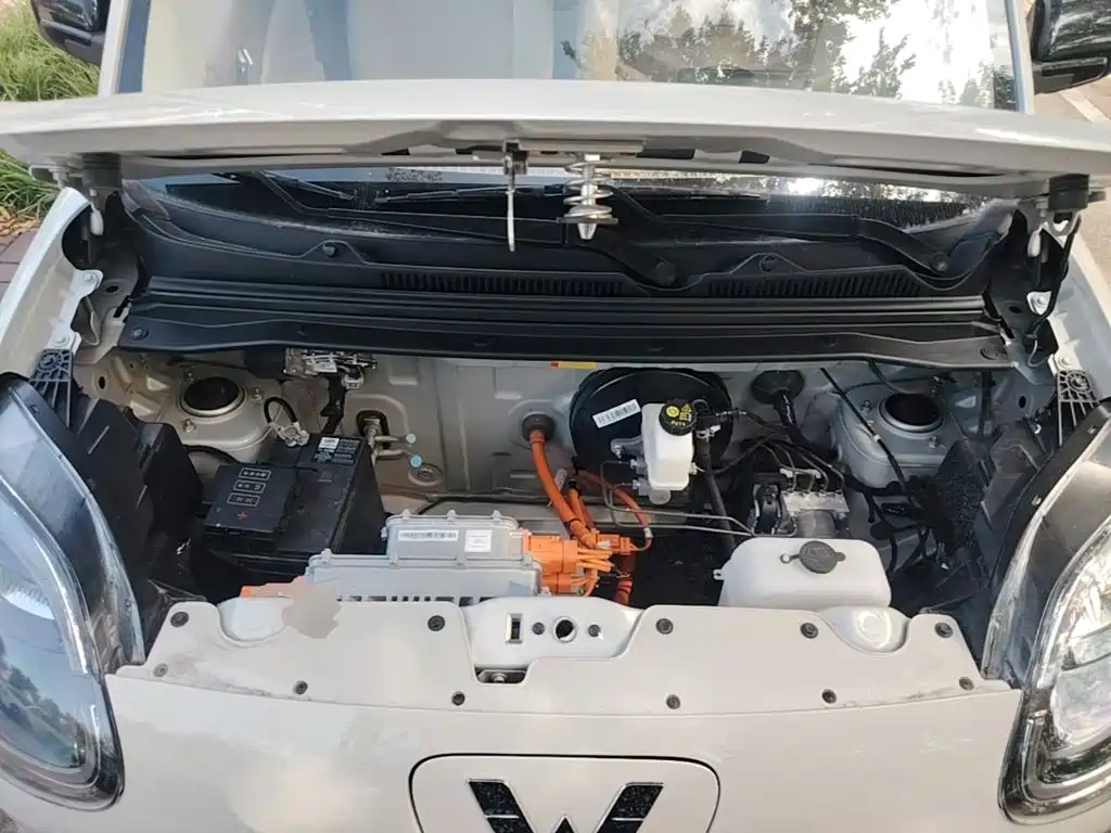 Wuling MINIEV — миниатюра 20