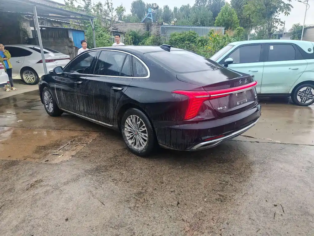 Hongqi Hongqi H5 — миниатюра 4
