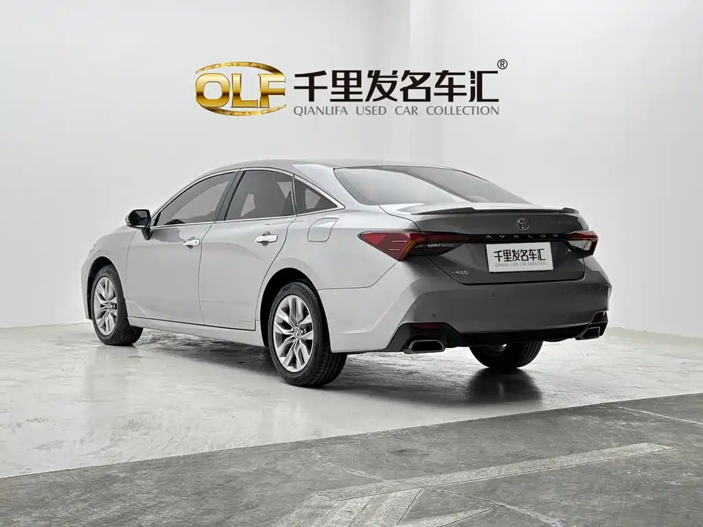 Toyota Avalon — миниатюра 3