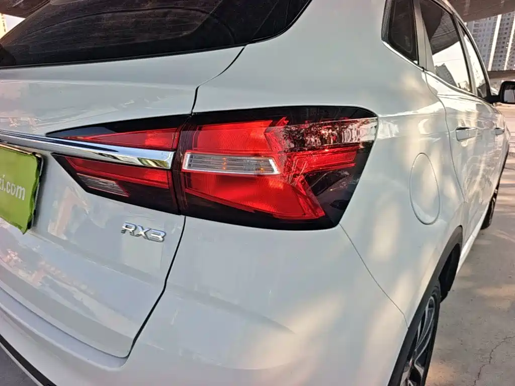 Roewe RX3 — миниатюра 8