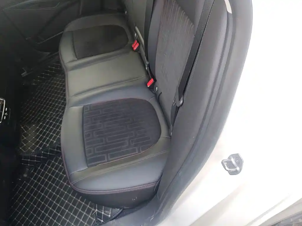 Ford Mondeo — миниатюра 17
