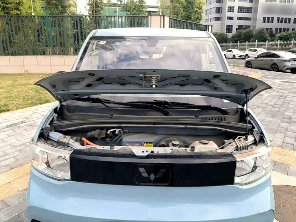 Wuling MINIEV — миниатюра 20