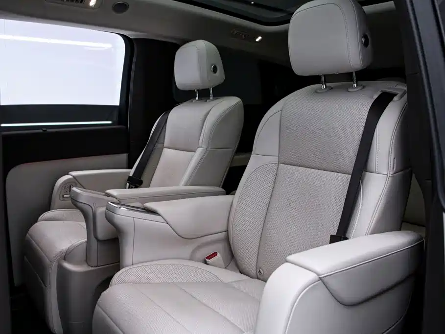 Li Auto Li MEGA — миниатюра 15
