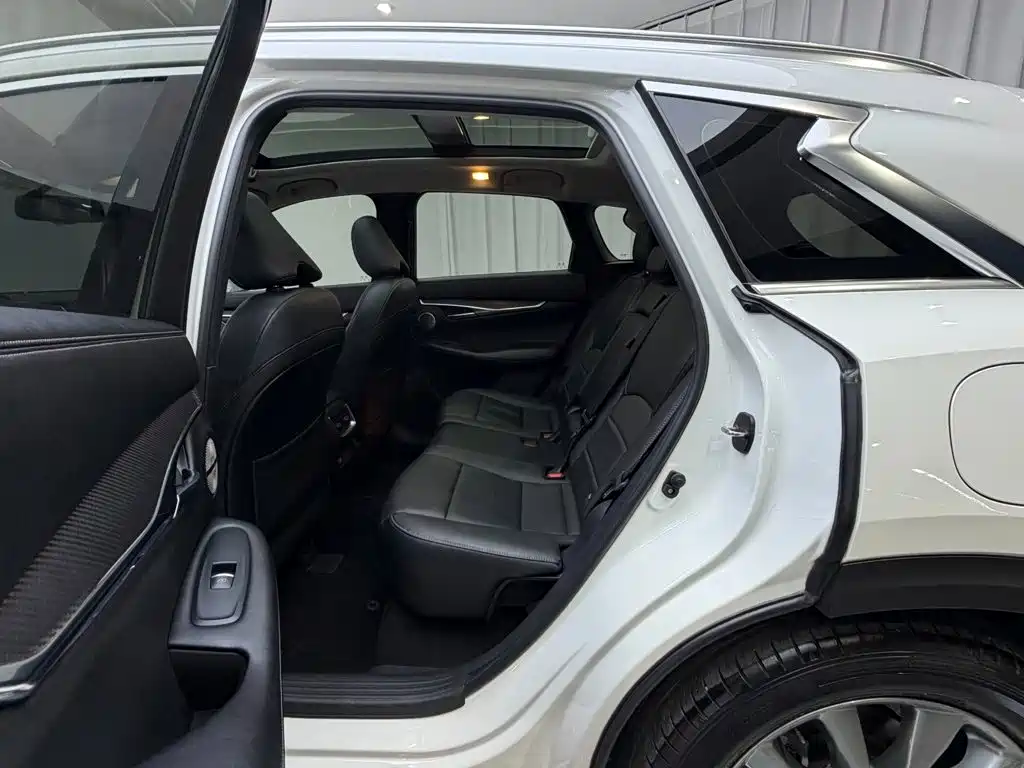 Infiniti QX50 — миниатюра 11