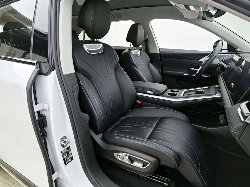 XPeng G9 — миниатюра 6