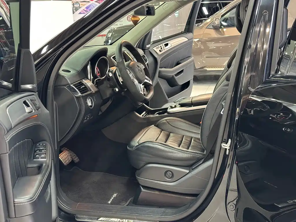 Mercedes-Benz M-Class AMG — миниатюра 7