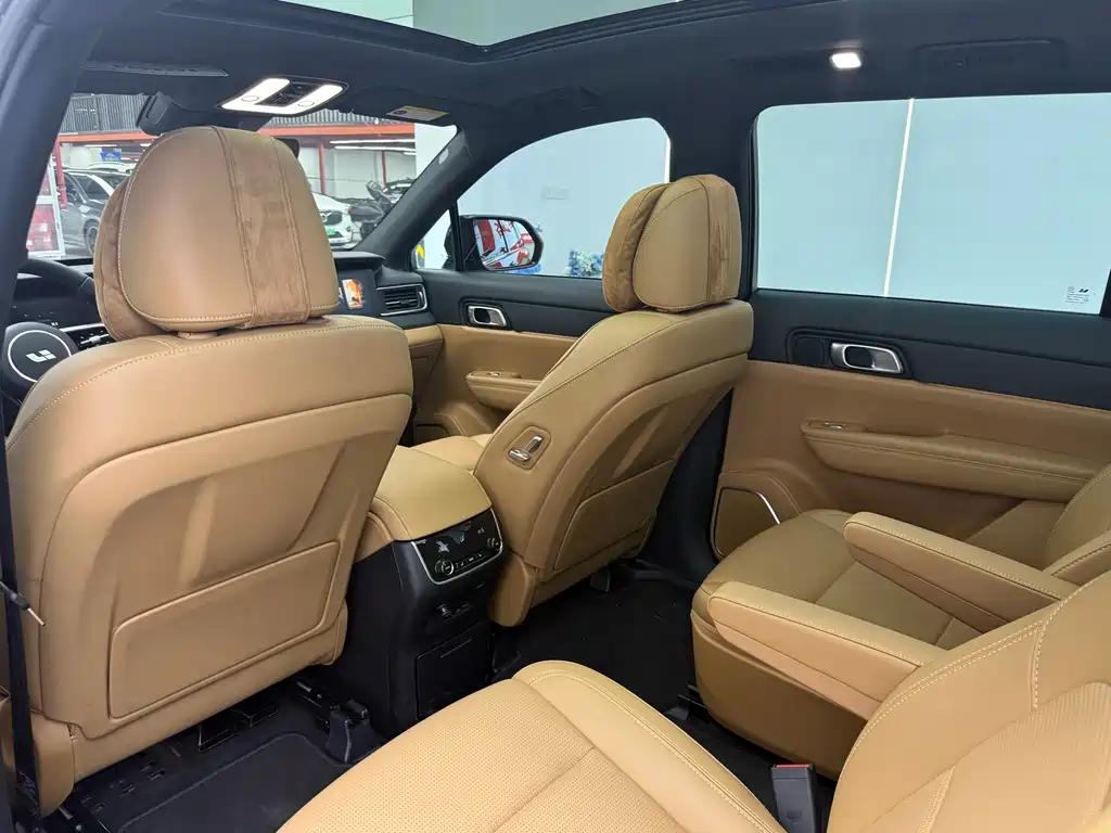 Li Auto Li ONE — миниатюра 13