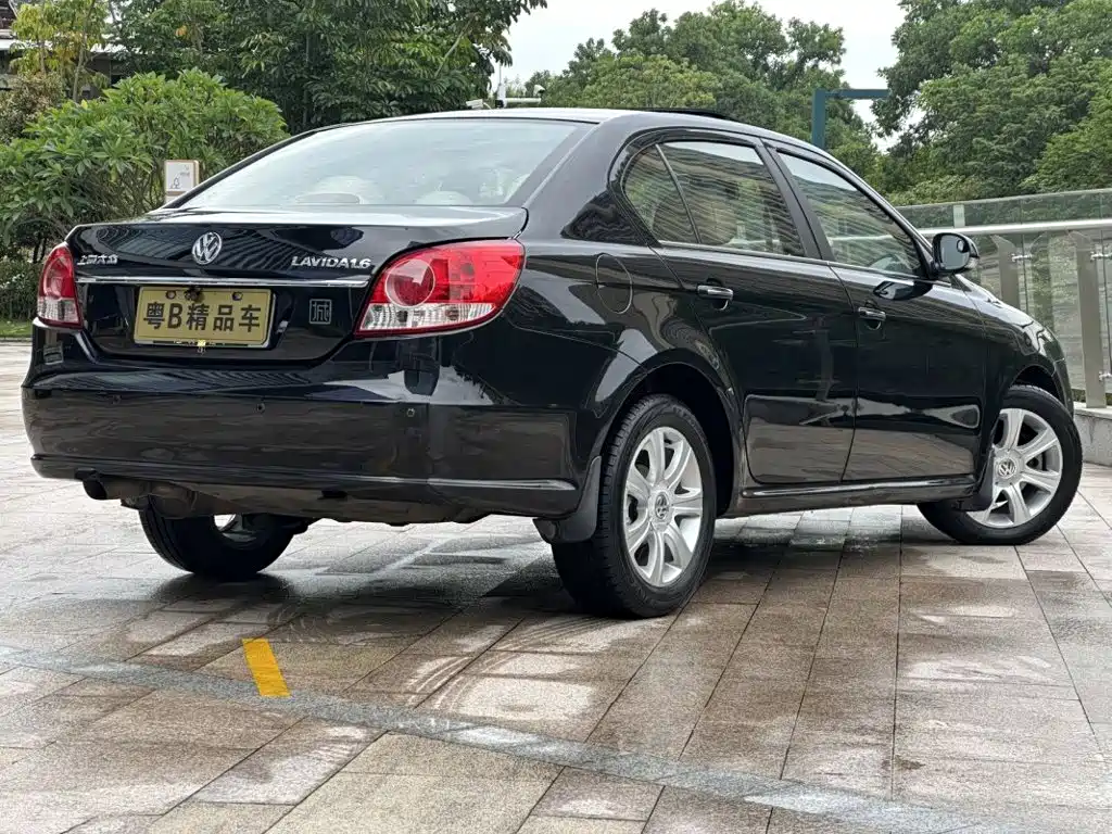 Volkswagen Lavida — миниатюра 8