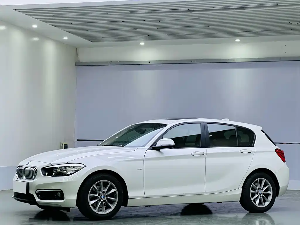 BMW 1 Series (Import) 2017