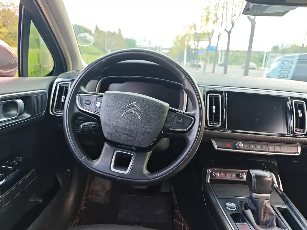 Citroen C6 — миниатюра 15