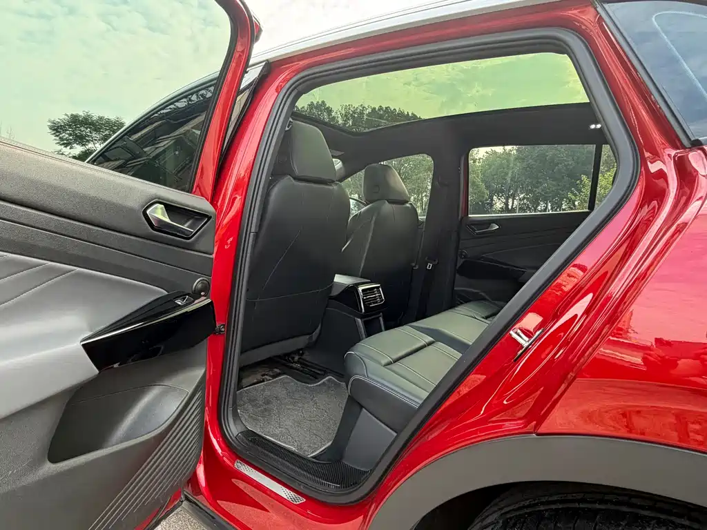 Volkswagen ID.4 X — миниатюра 7