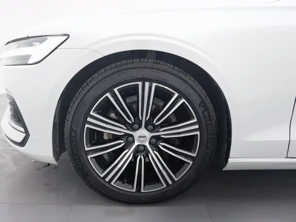 Volvo S60 — миниатюра 17