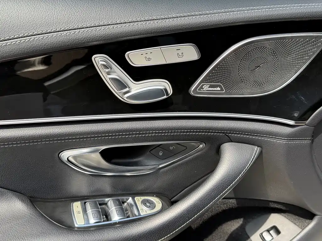 Mercedes-Benz AMG GT — миниатюра 10