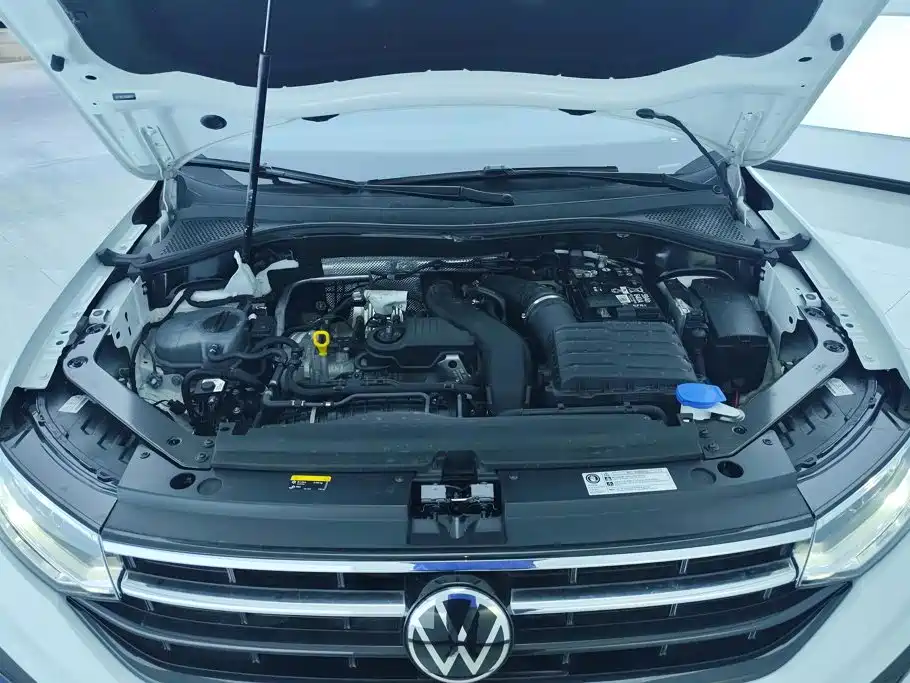 Volkswagen Tiguan L — миниатюра 10