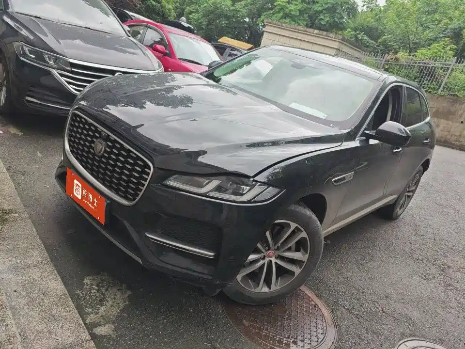 Jaguar F-PACE 2021