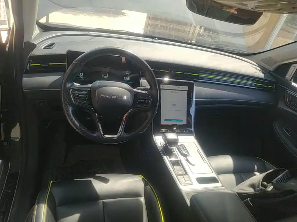 Roewe RX5 — миниатюра 10