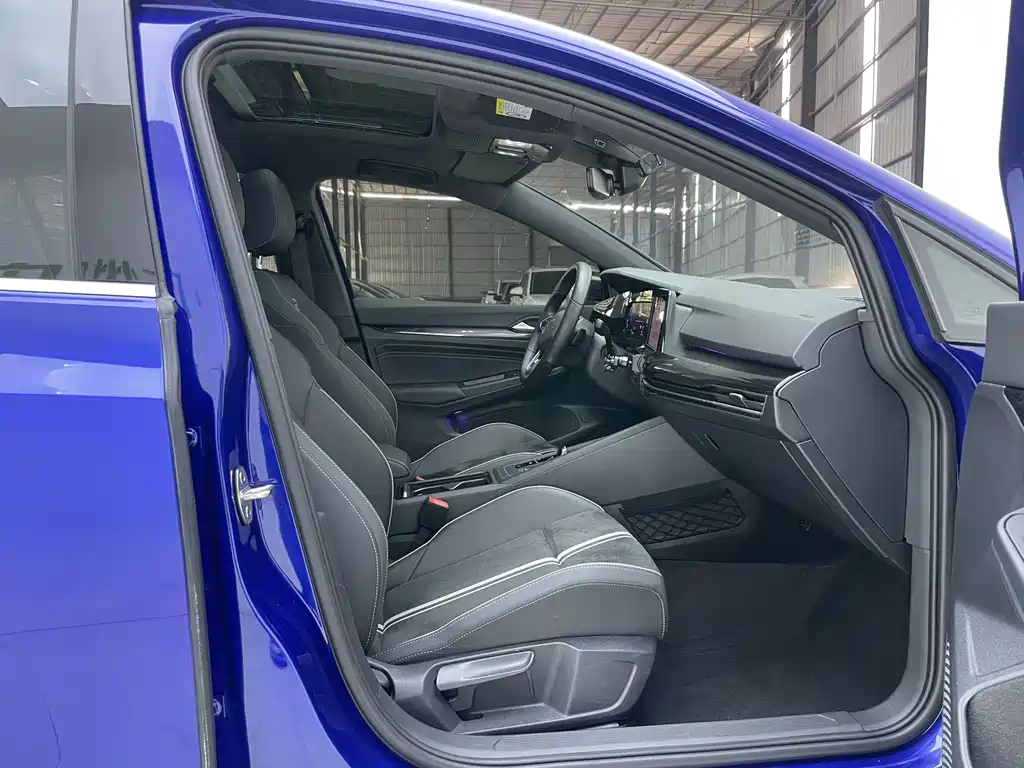 Volkswagen Golf — миниатюра 29