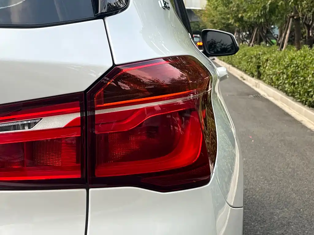 BMW X1 New Energy — миниатюра 7