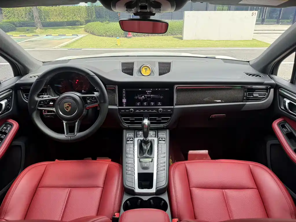 Porsche Macan — миниатюра 6