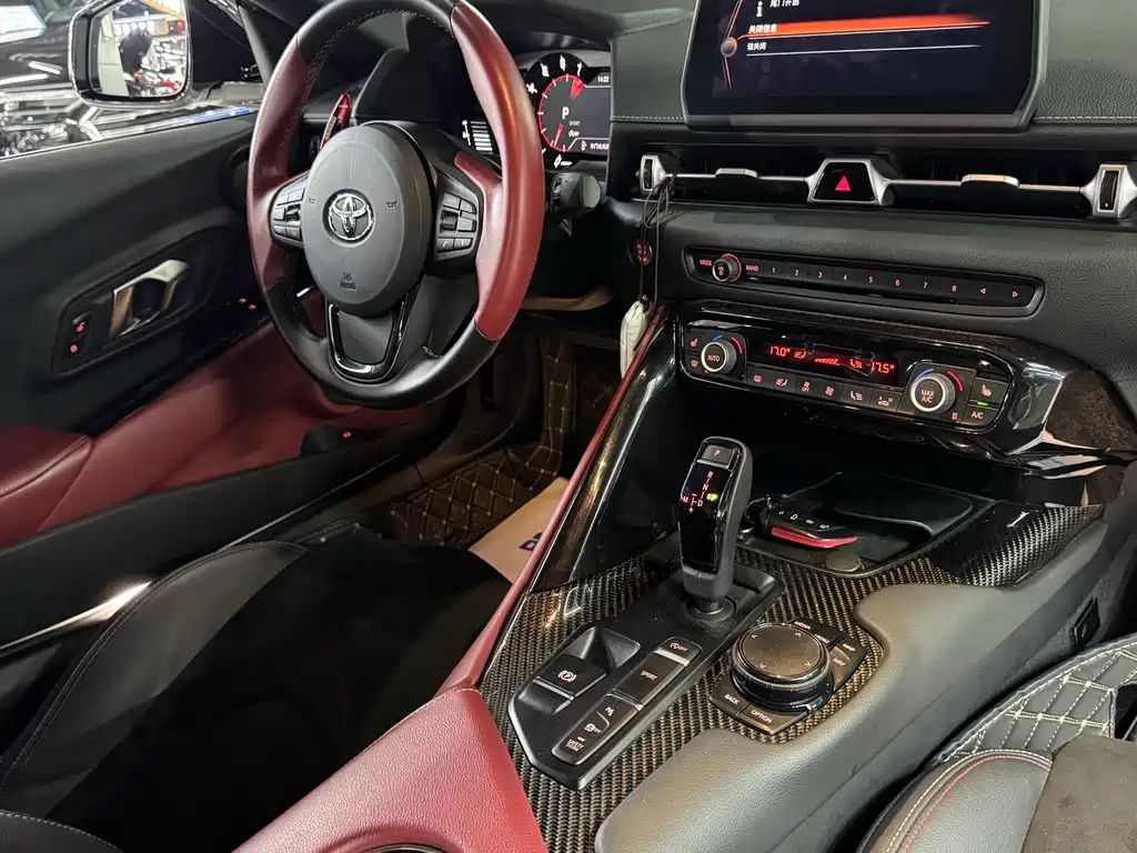 Toyota Supra — миниатюра 15