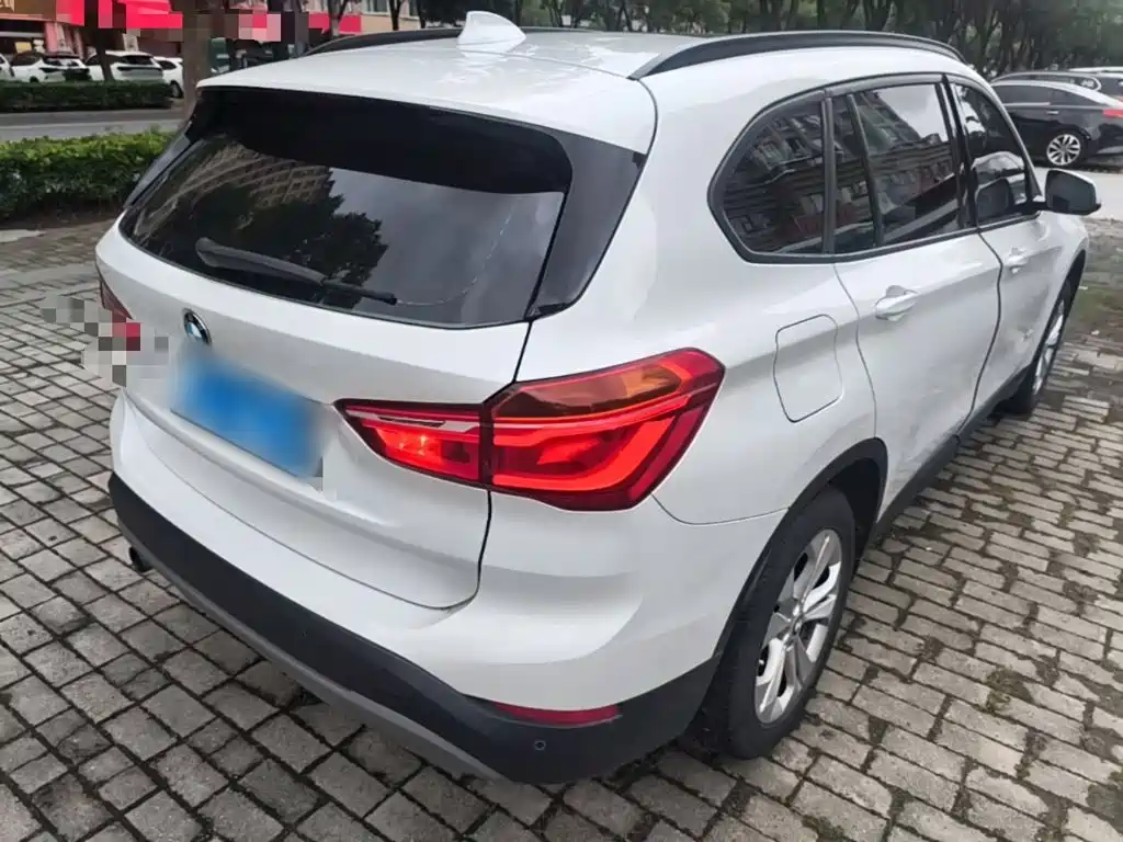 BMW X1 — миниатюра 7