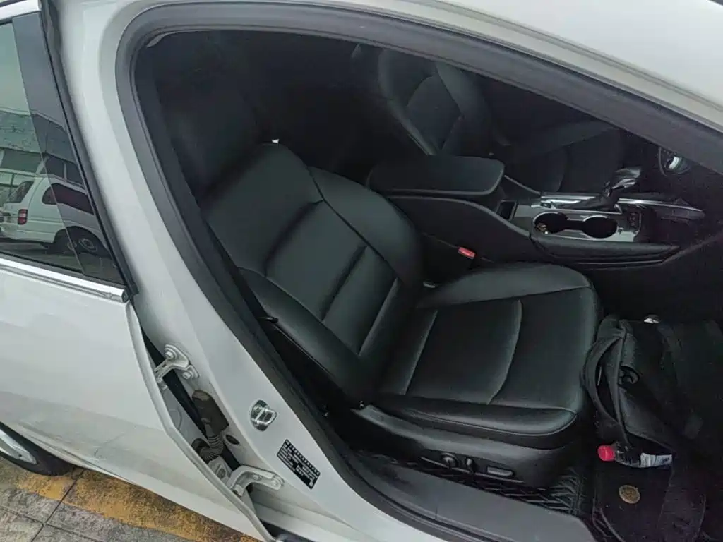 Chevrolet Malibu XL — миниатюра 25
