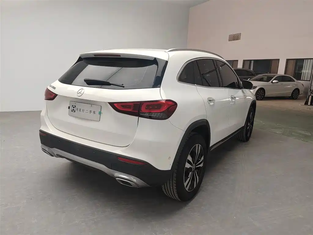 Mercedes-Benz GLA — миниатюра 14