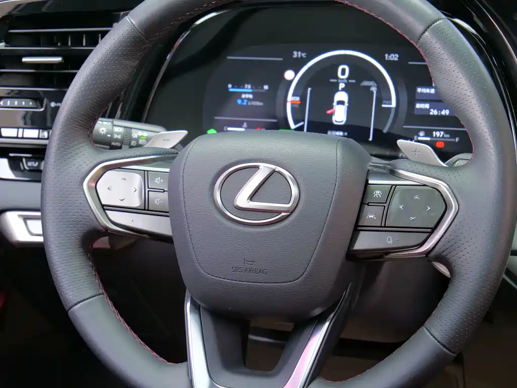 Lexus RX — миниатюра 10