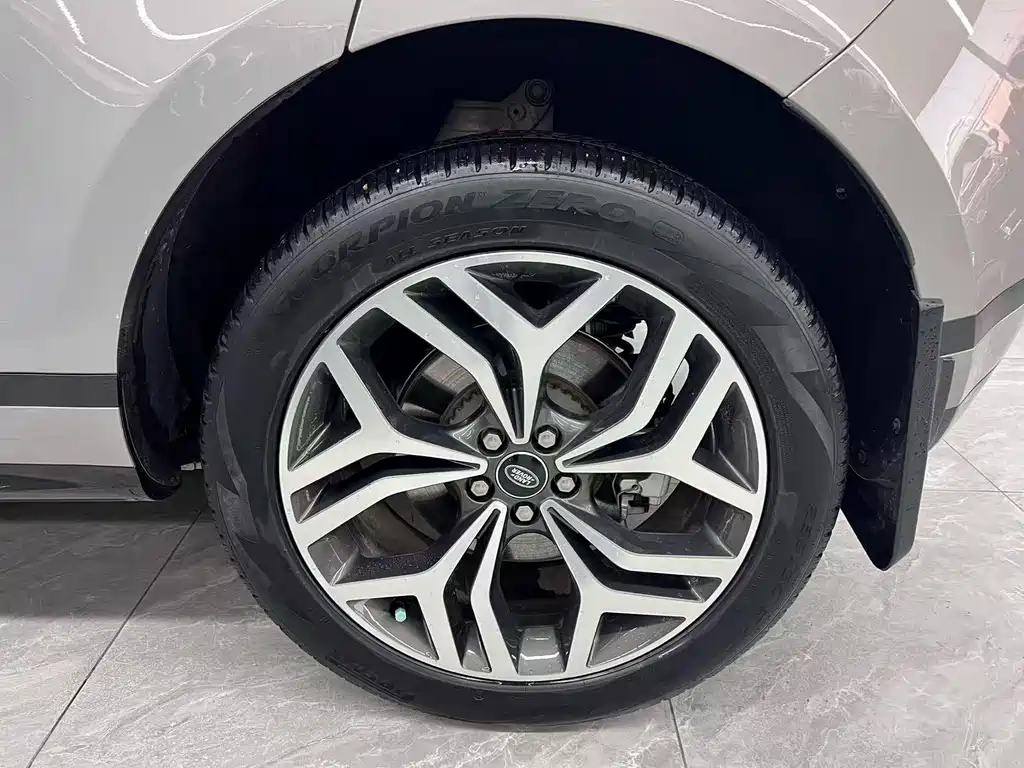 Land Rover Evoque — миниатюра 22