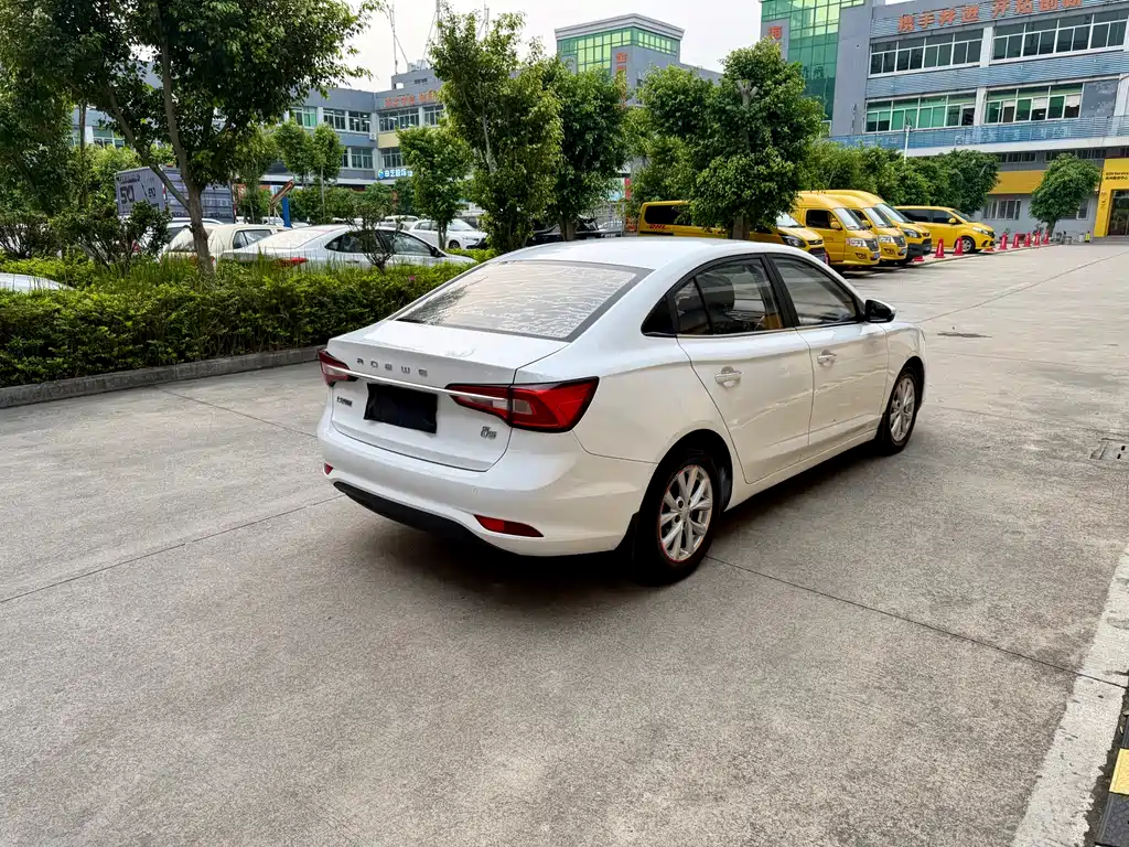 Roewe i5 2020 1.5L AT 4G