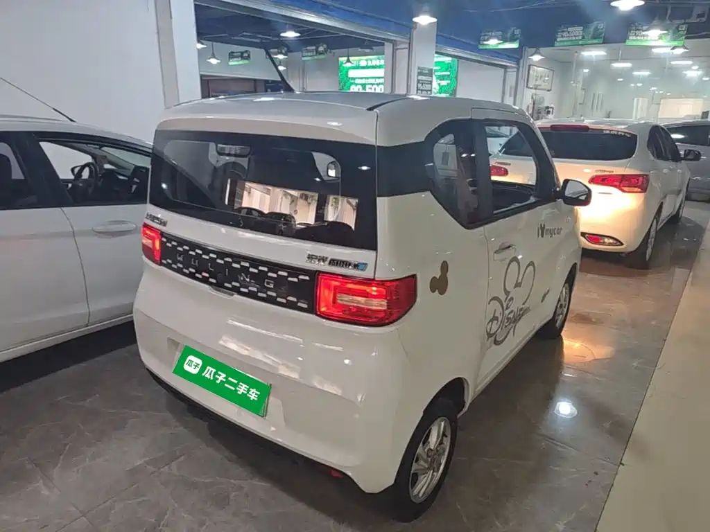 Wuling MINIEV — миниатюра 7
