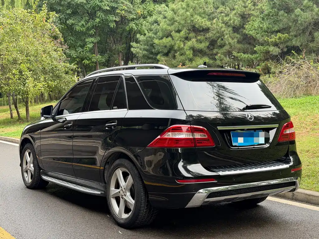 Mercedes-Benz M-Class — миниатюра 4