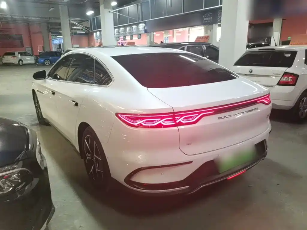 BYD Han — миниатюра 5